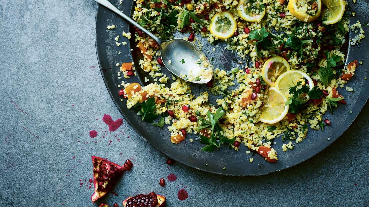 Apricot, pistachio and mint pilaf