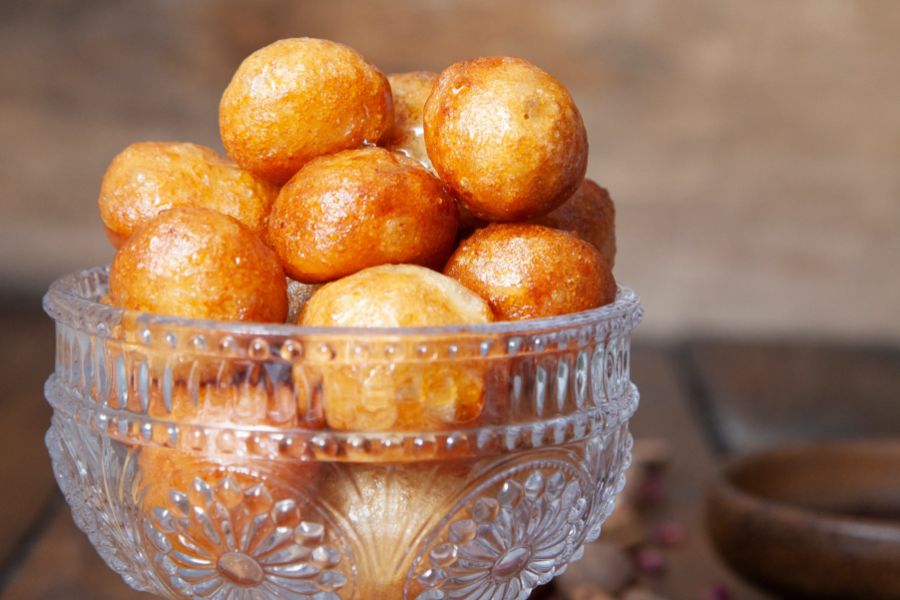 Awameh - sweet Middle Eastern Chanukah fritters