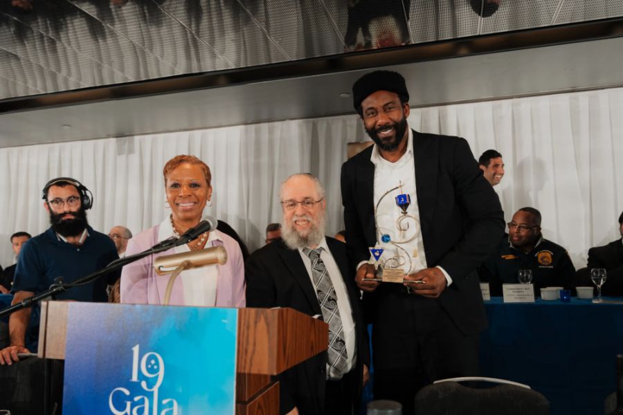 Ex-NBA star joins gala event to celebrate Jewish contributions to New York