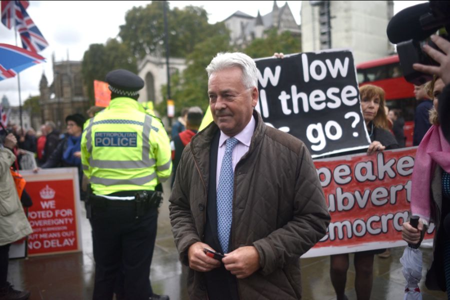 Alan Duncan faces discrimination complaint after Israel outburst