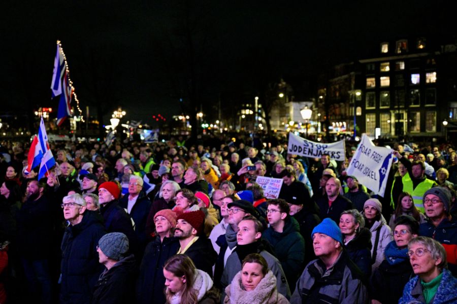 Thousands attend rally against antisemitism in Amsterdam